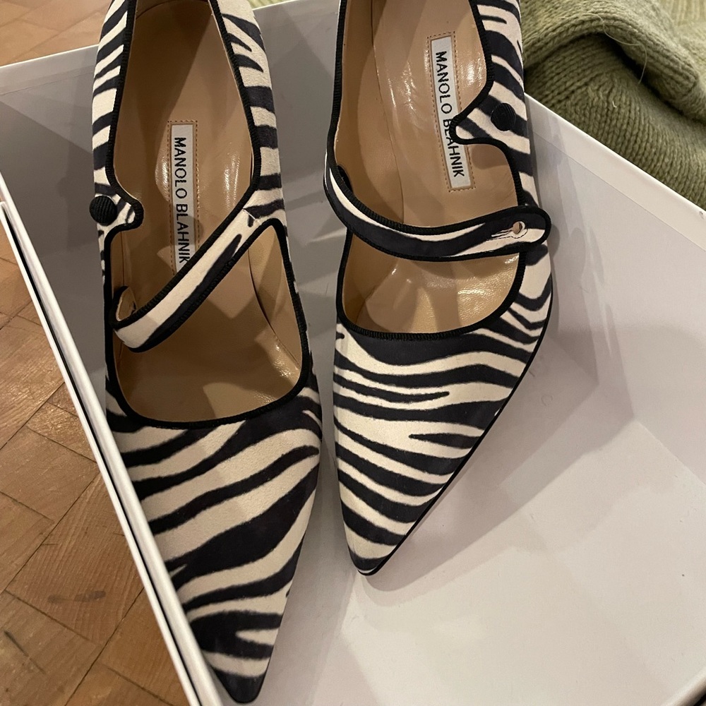 Manolo Blahnik Mary Jane heels, size 8.5 brand new never been worn